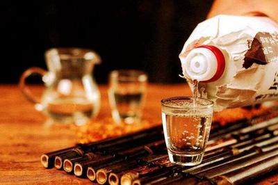 伏特加當水喝？為何俄羅斯人不碰中國白酒